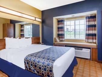 Microtel Inn & Suites Dickson City Room photo